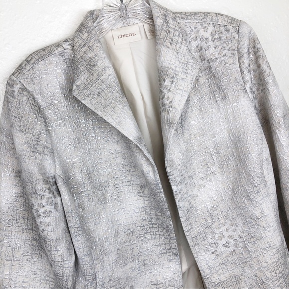 NWOT Chico’s‎ White Silver Metallic Blazer M (1) - Picture 2 of 8